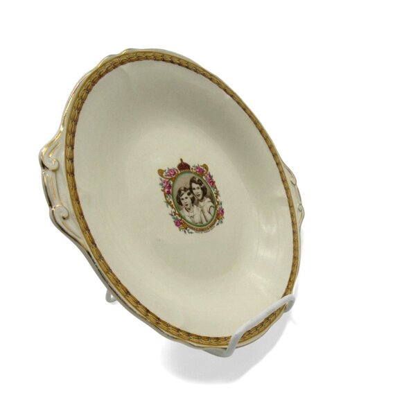 GRINDLEY CREAMPETAL Princesses Elizabeth & Margaret 1930s Vintage Plate 10" - Picture 3 of 9
